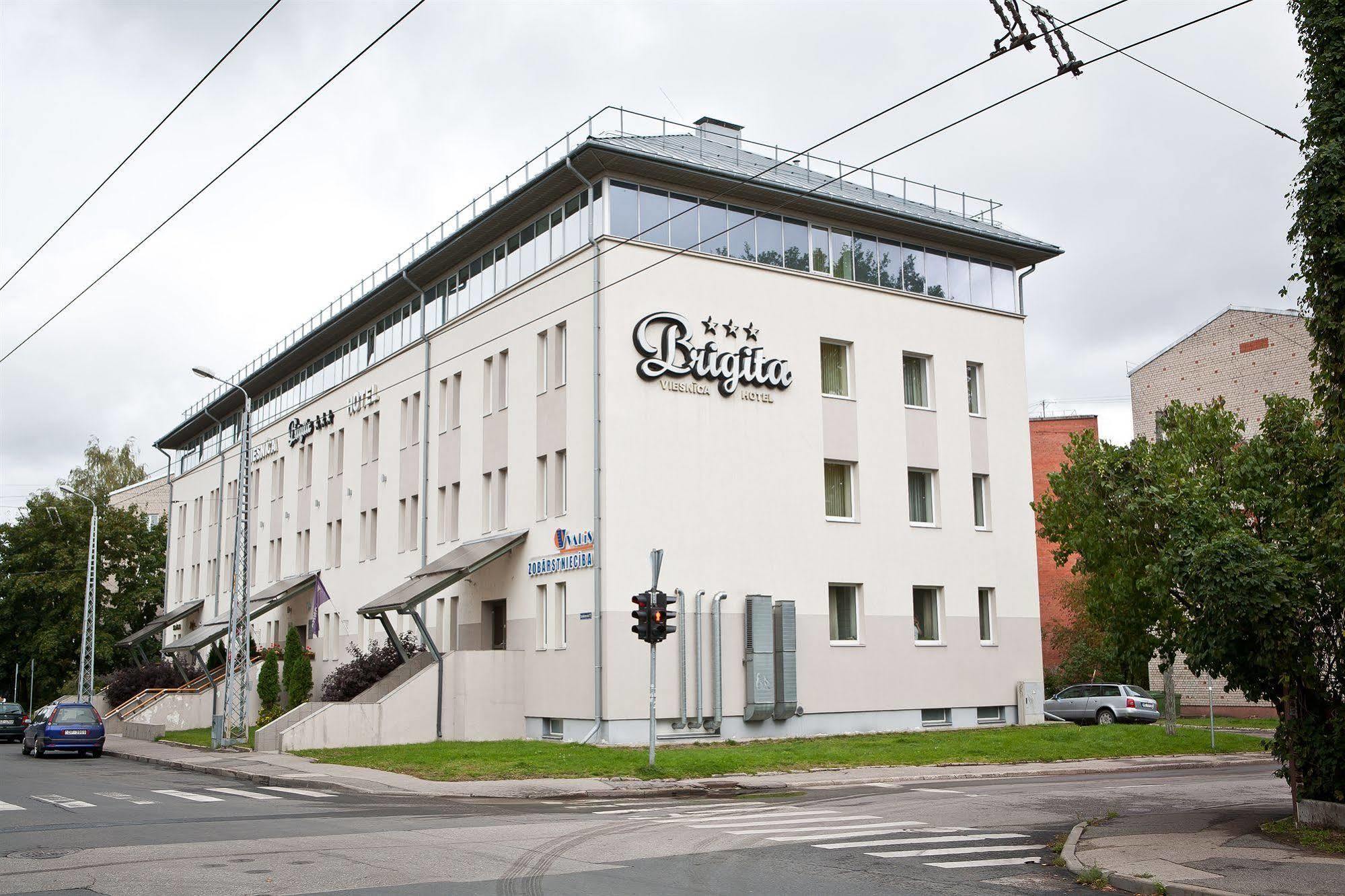 Kolonna Brigita Khách sạn